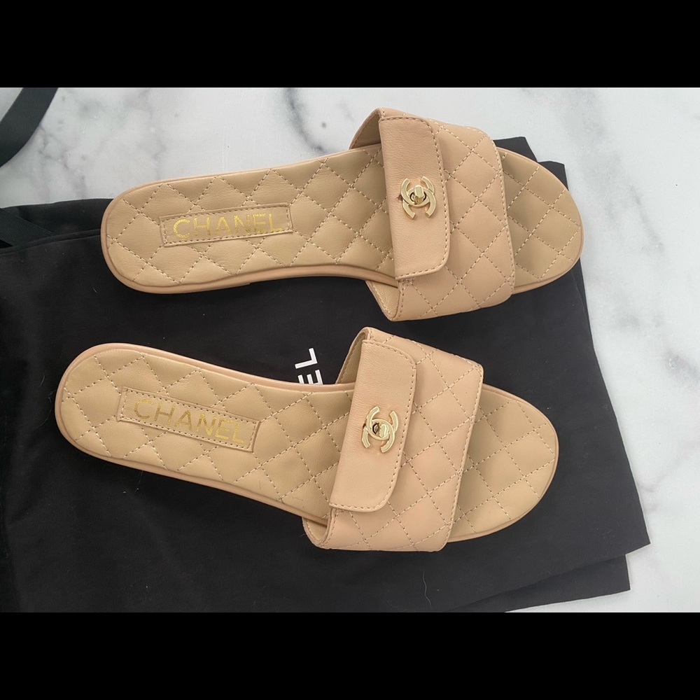 Chanel nude sandals